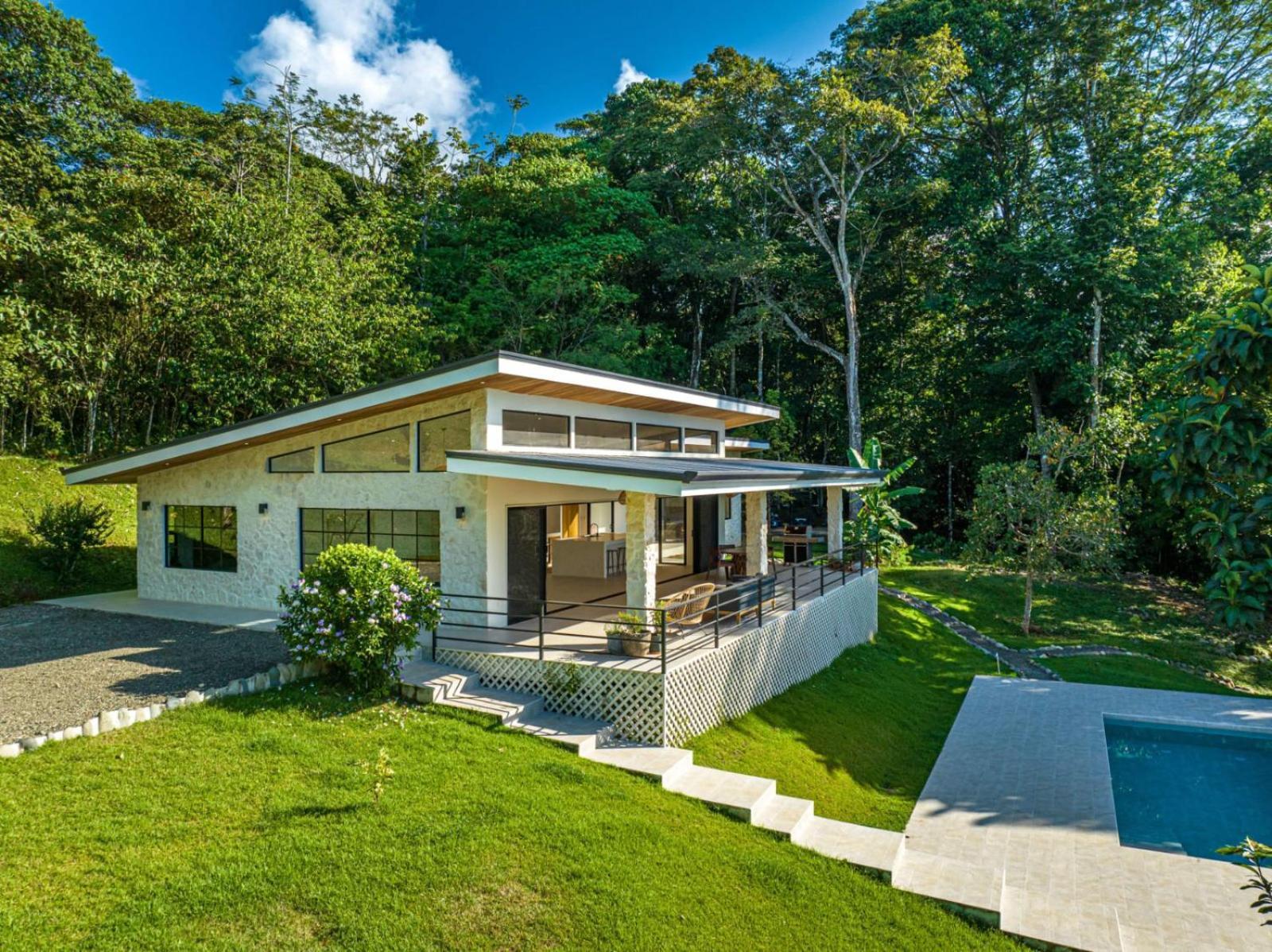 Casa River Stone Al Pie Del Rio Ojochal Dış mekan fotoğraf