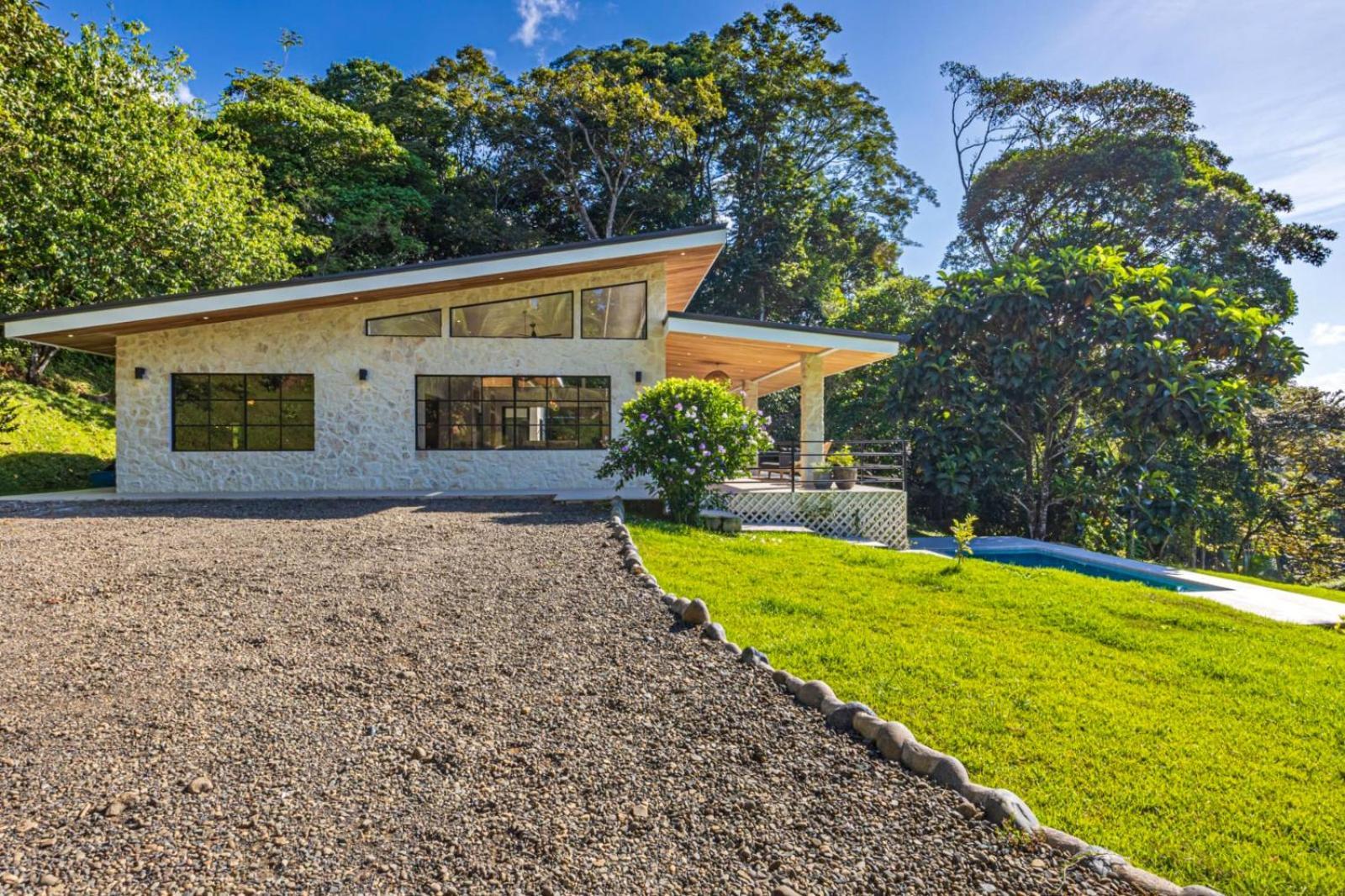 Casa River Stone Al Pie Del Rio Ojochal Dış mekan fotoğraf